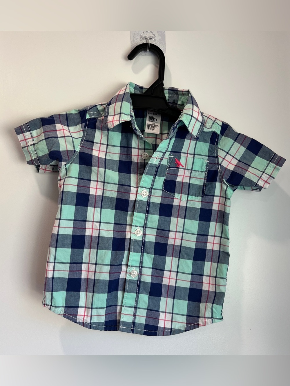 Carter’s 9 Month Boys Plaid Button-Up Shirt 💙